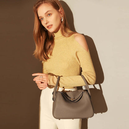 Taupe-