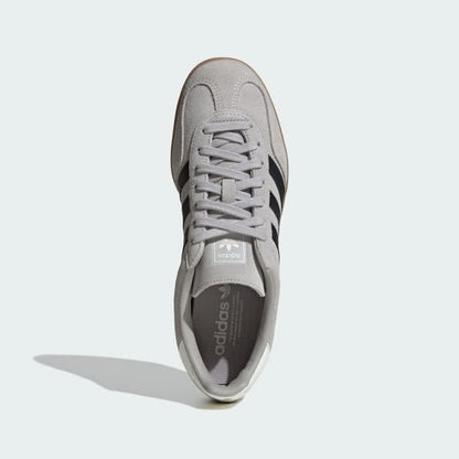 Grey Two / Core Black / Gum-