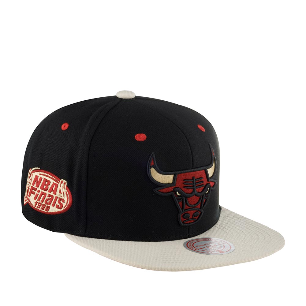 Men's Mitchell & Ness NBA Pin Drop Snapback Bulls - Black