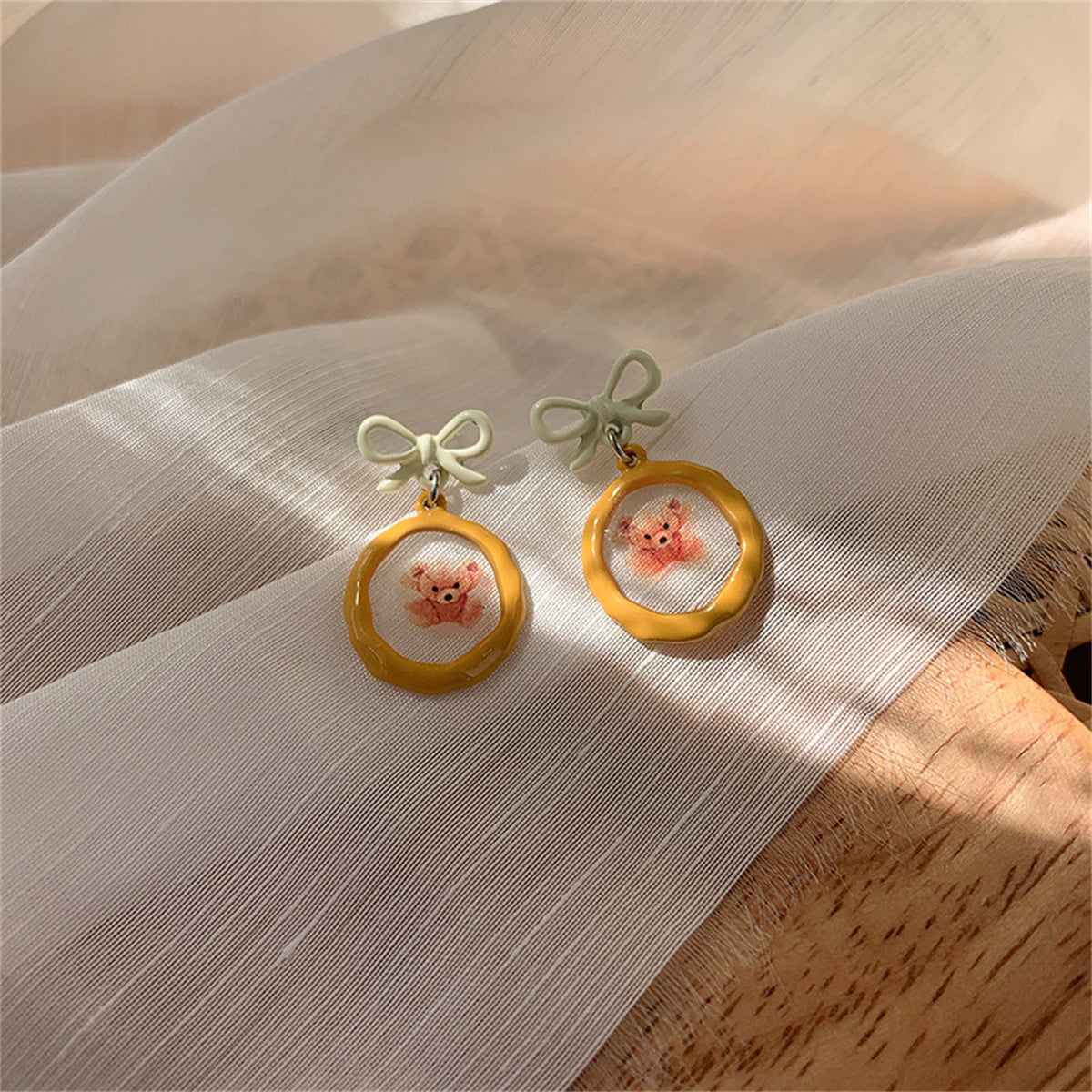 Orange-