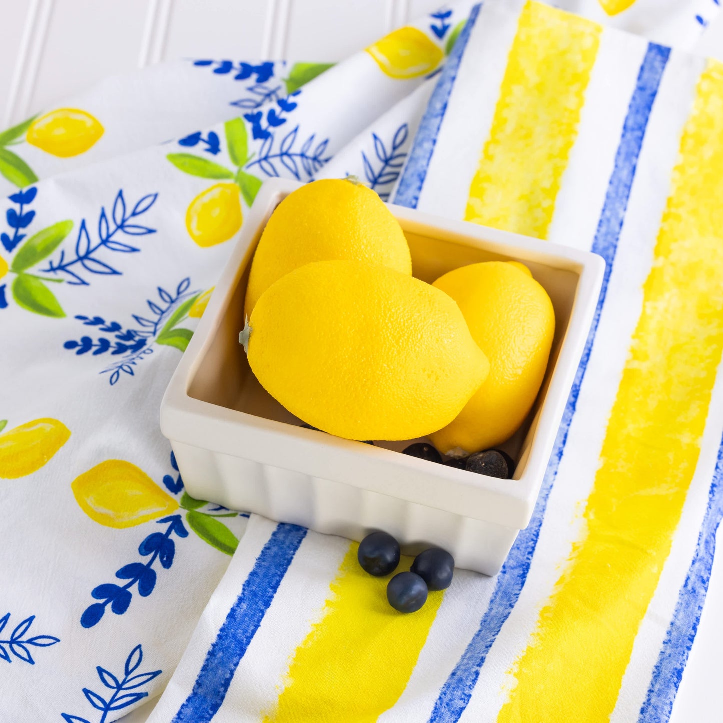 Ceramic Dish with Citrus Pattern Tea Towels Set of 3 Multicolored for Spring Serving and Entertaining