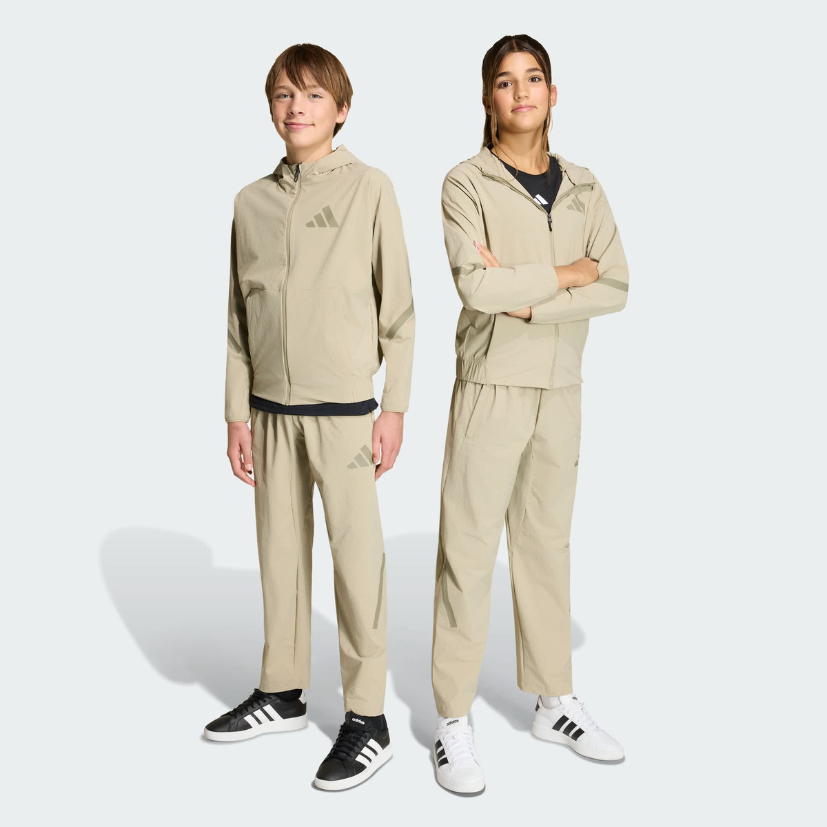 Wonder Cargo / Clay-