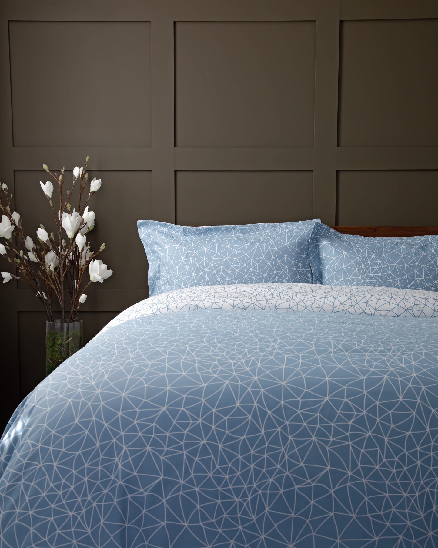 Geometric Maze Blue-