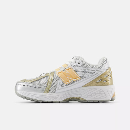 New Balance Grade School 1906r Silver Metallic Peach Bloom