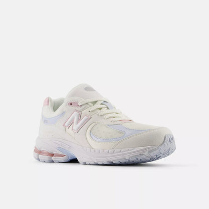 New Balance Grade School 2002r White/Pink/Blue