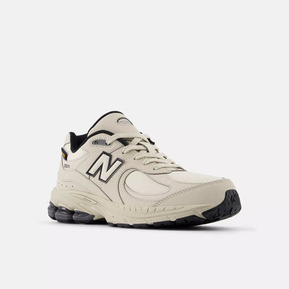 New Balance Grade School 2002r Timberwolf/Black
