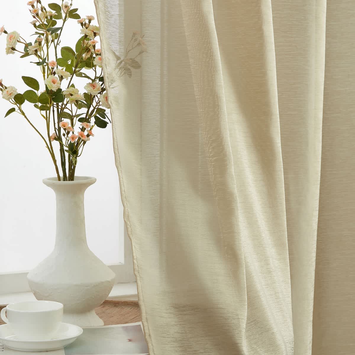 Taupe-