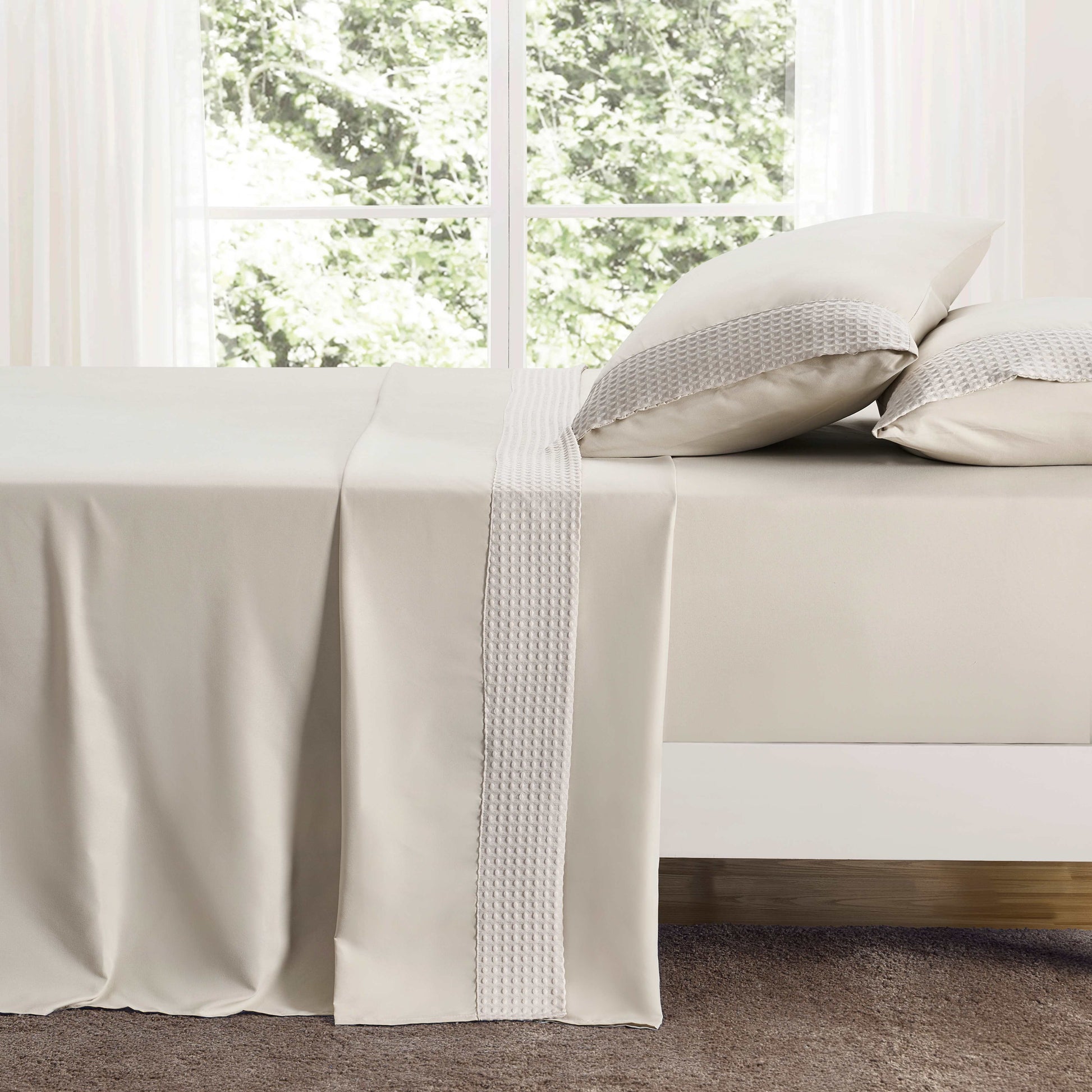 Taupe-