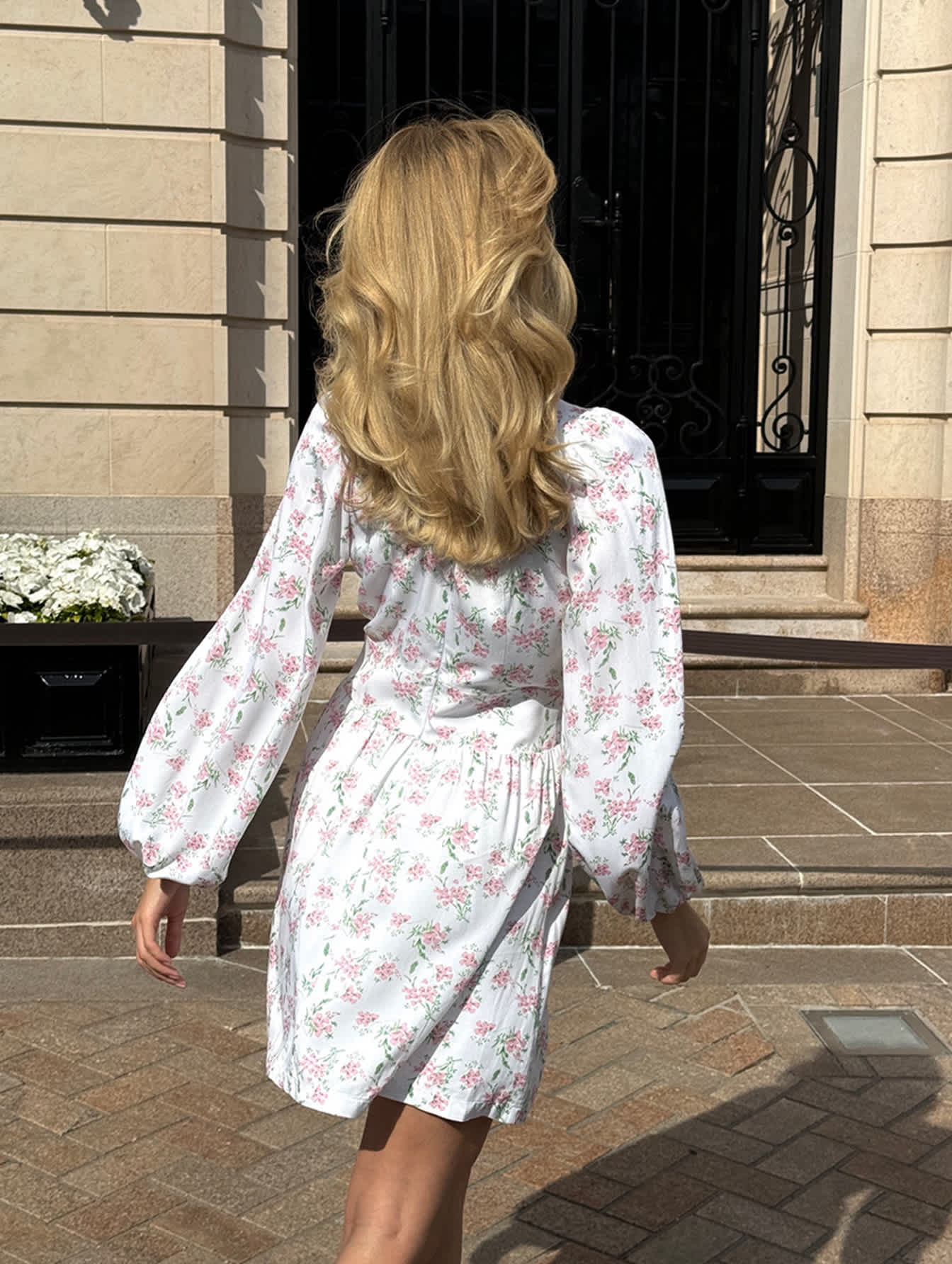 Chic YC Women's Floral Print V-Neck Long Sleeve Mini Dress White / XL