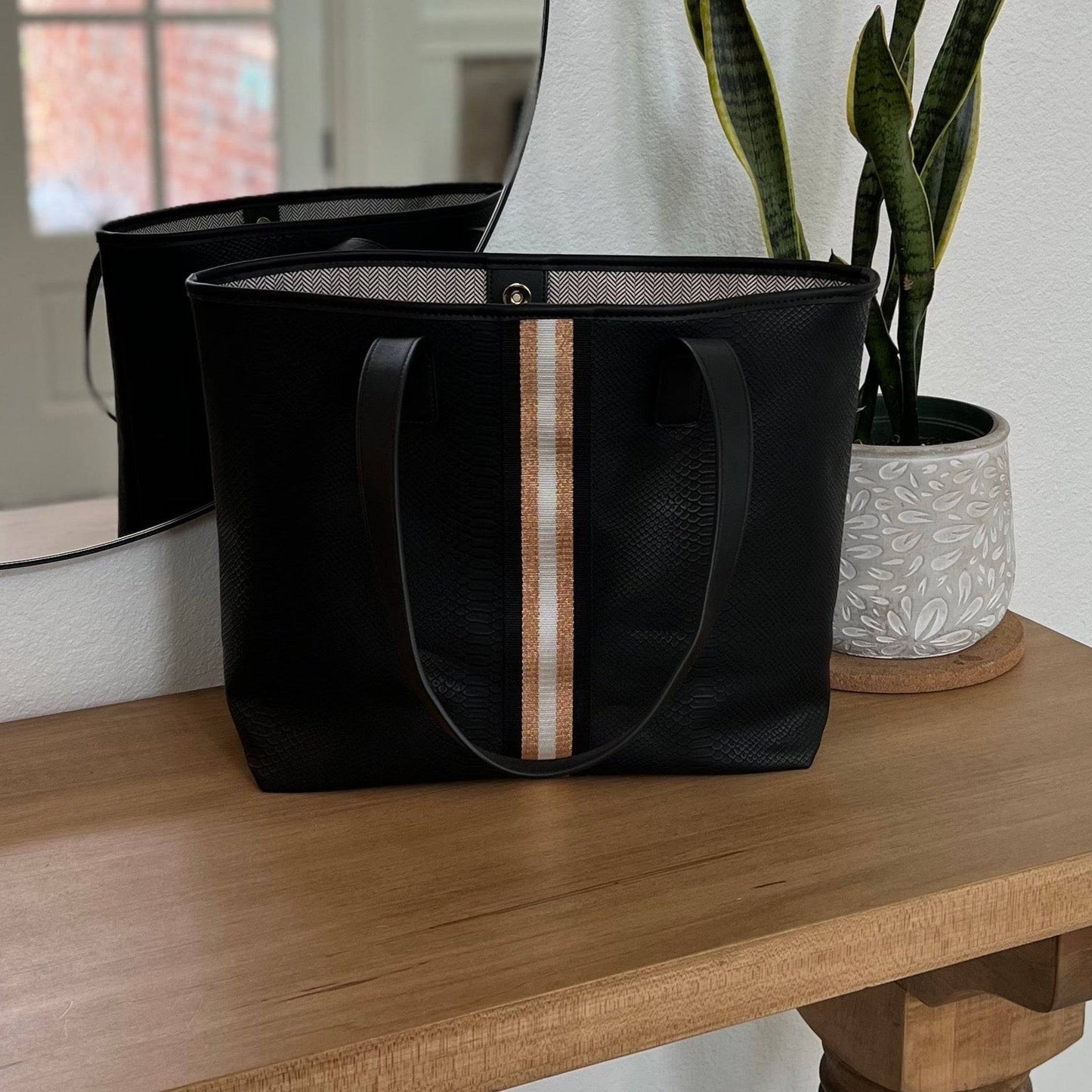 Threaded Pear Kira Tote