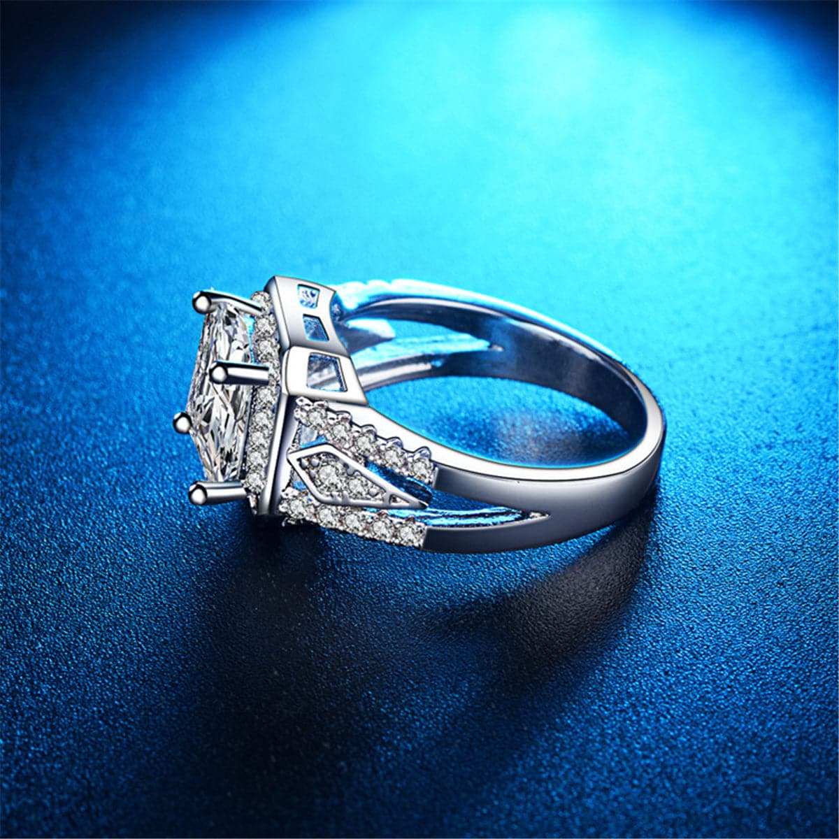 Blue Crystal & Cubic Zirconia Filigree Ring-10