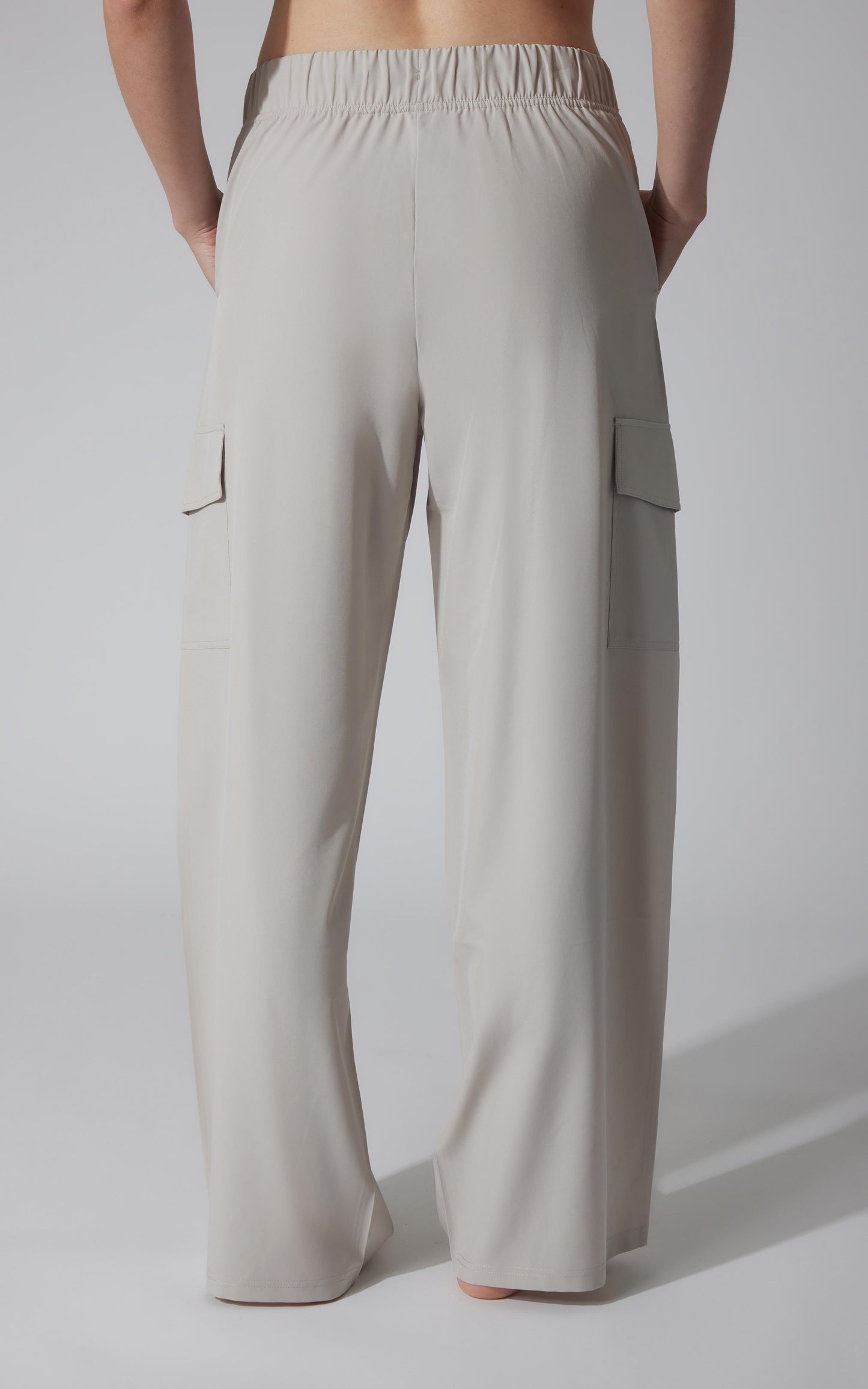 Lightstreme Wide Leg Cargo Pocket Pant