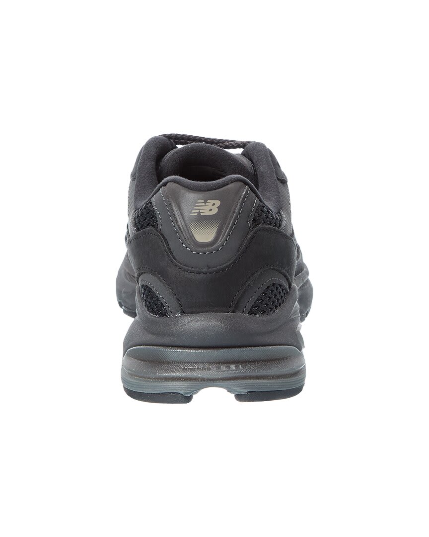 BLACK BLACK-