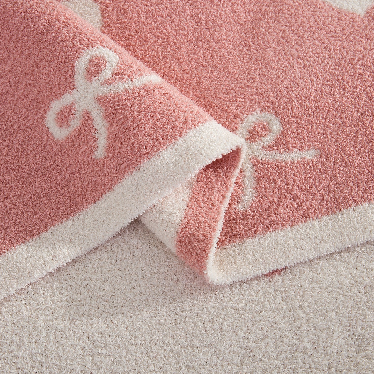 Elegant Comfort 50" x 70"  Ultra Soft Checkered Knitted Throw Blanket