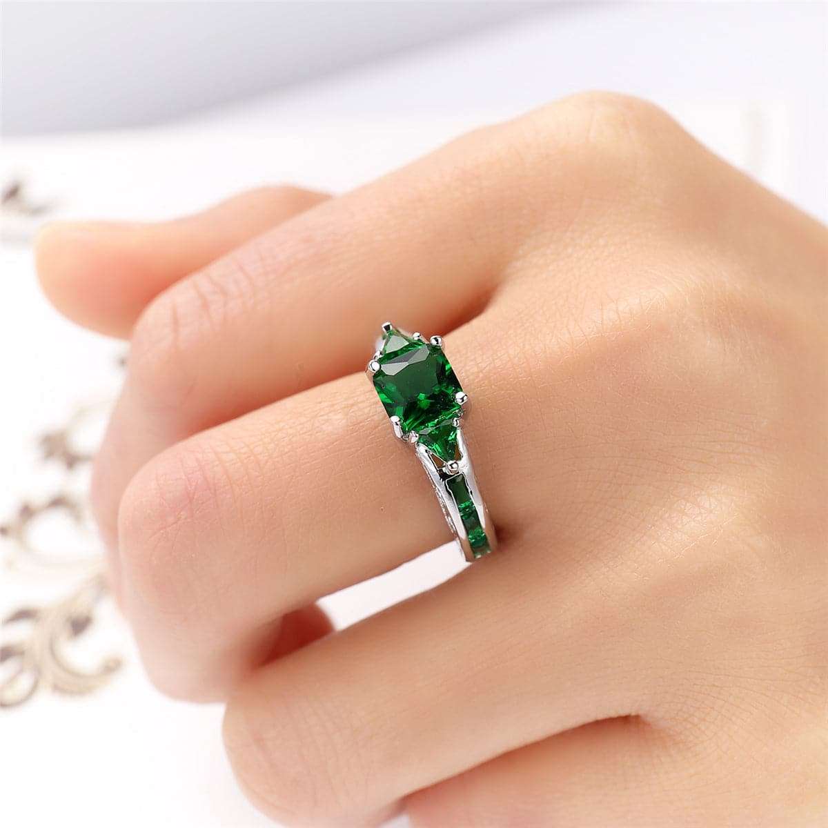 Green Crystal & Silvertone Prong Illusion Ring