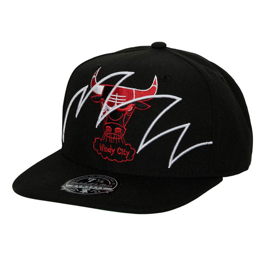 Mitchell & Ness Men's NBA Shark Bite Fitted Hwc Bulls Fitted Caps