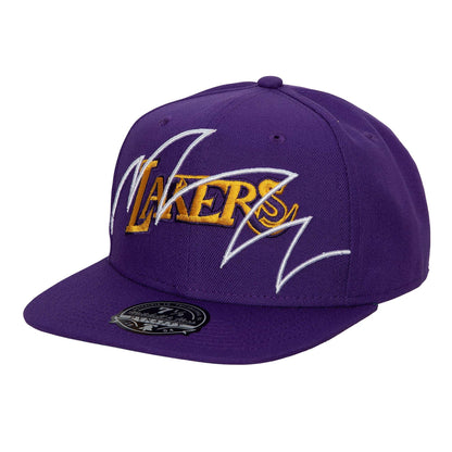 Mitchell & Ness Men's NBA Shark Bite Fitted Hwc Lakers Fitted Caps