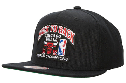 Mitchell & Ness Men's NBA Chicago Bulls Hwc 1991-92 B2B Champs Snapback
