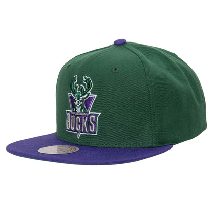 Mitchell & Ness Men's NBA Milwaukee Bucks Team 2 Tone 2.0 Snapback