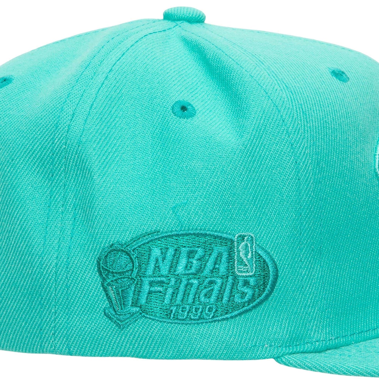 Mitchell & Ness Men's NBA San Antonio Spurs Monochromatic Snapback
