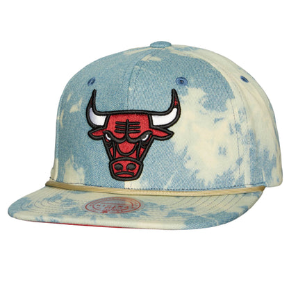 Mitchell & Ness Men's NBA Acid Wash Snapback Bulls Blue