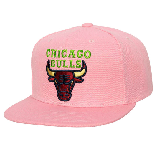 Men's Mitchell & Ness NBA So Fresh Snapback Bulls - Pink