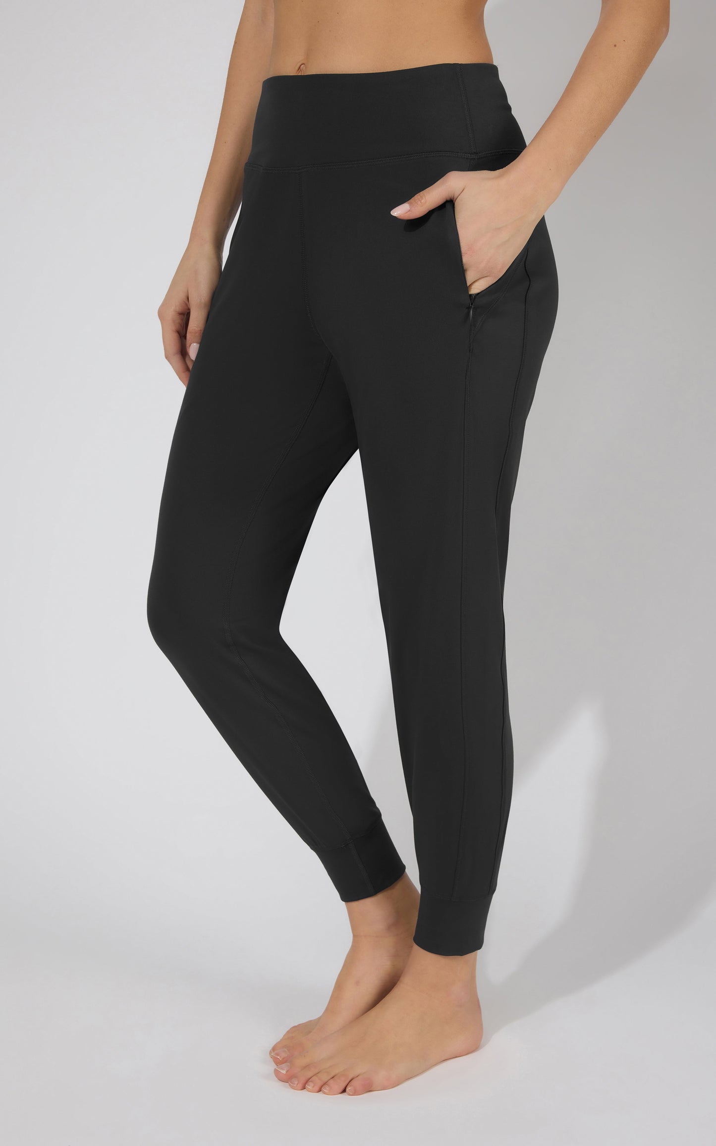 Interlock Zipper Pockets Greenwich Jogger - Our Linen Story