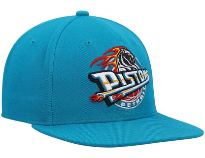 Mitchell & Ness Men's NBA Team Ground 2.0 Fitted Hwc Pistons