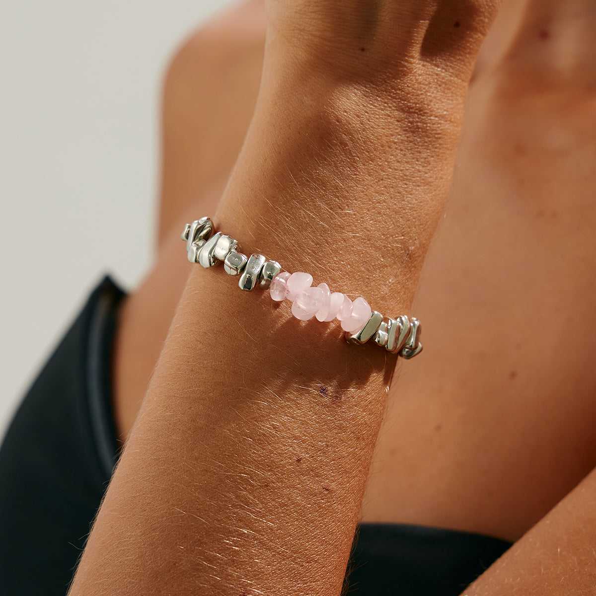 Resin & Silvertone Irregular Beads Link Bracelet