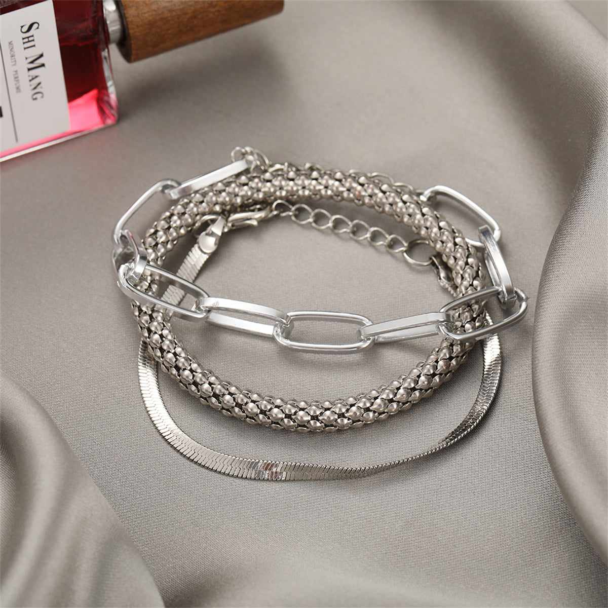 Metallic-