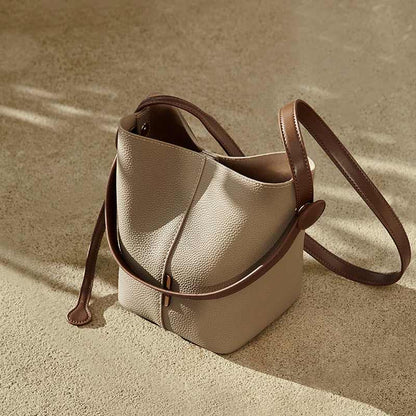 Taupe-