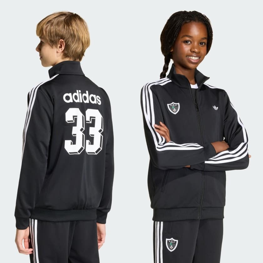 Black / White-