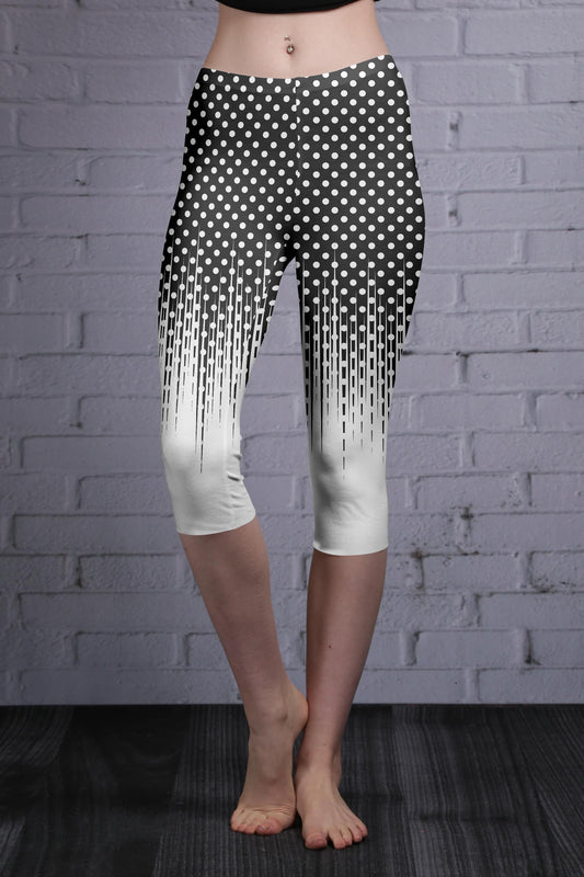 Lily by Firmiana Women’s Capri Leggings Women’s Apparel