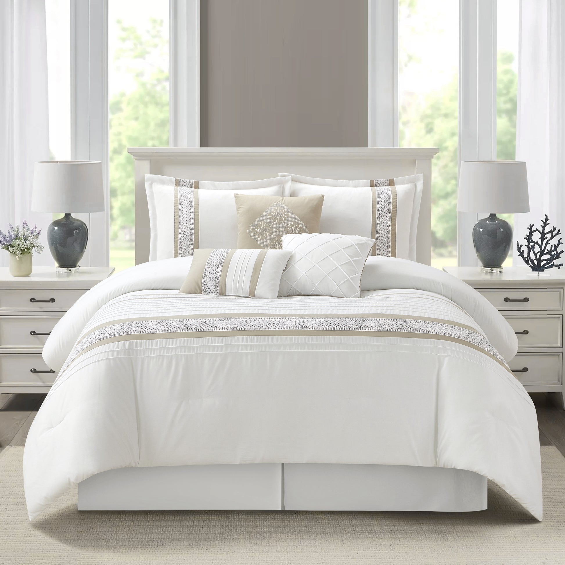 Taupe-