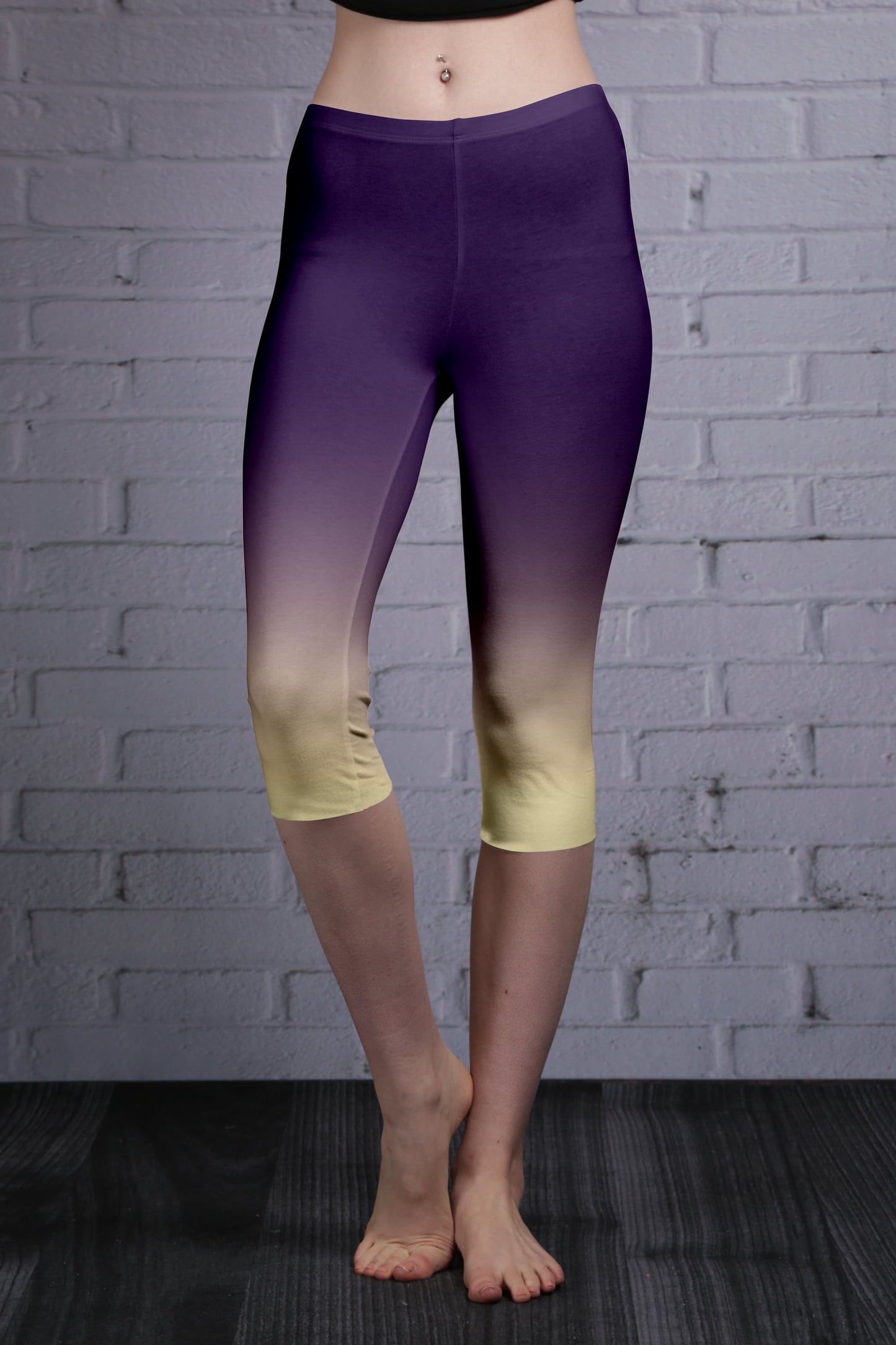 Lily by Firmiana Women’s Capri Leggings Women’s Apparel