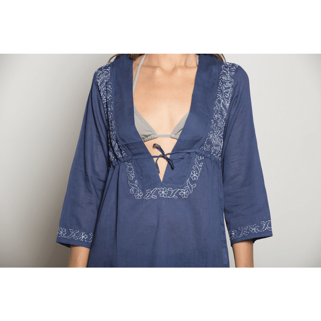La Chic Women's Embroidered Cotton Cover-Up
