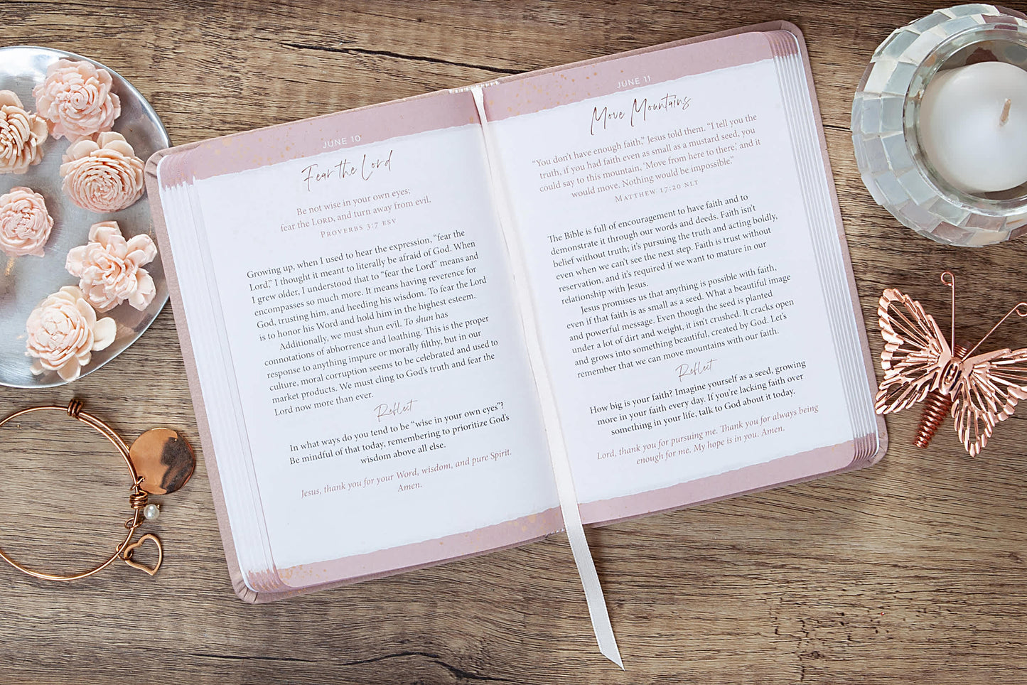 JoyFull (Daily Devotional for Women)