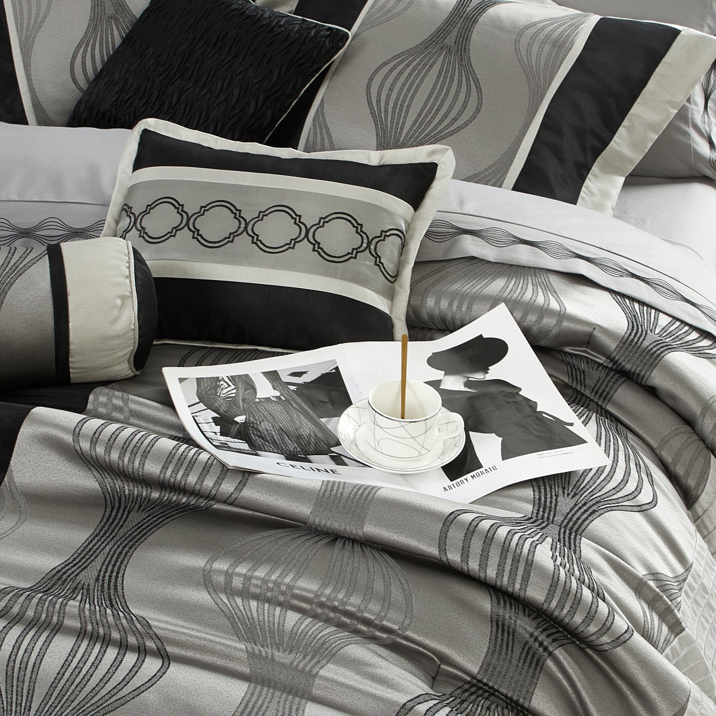 Black Silver-