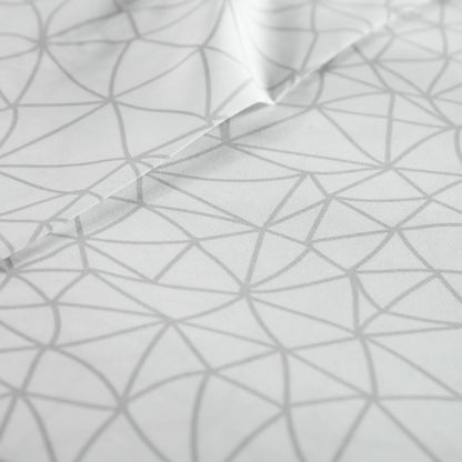 Geometric Maze White and Grey-