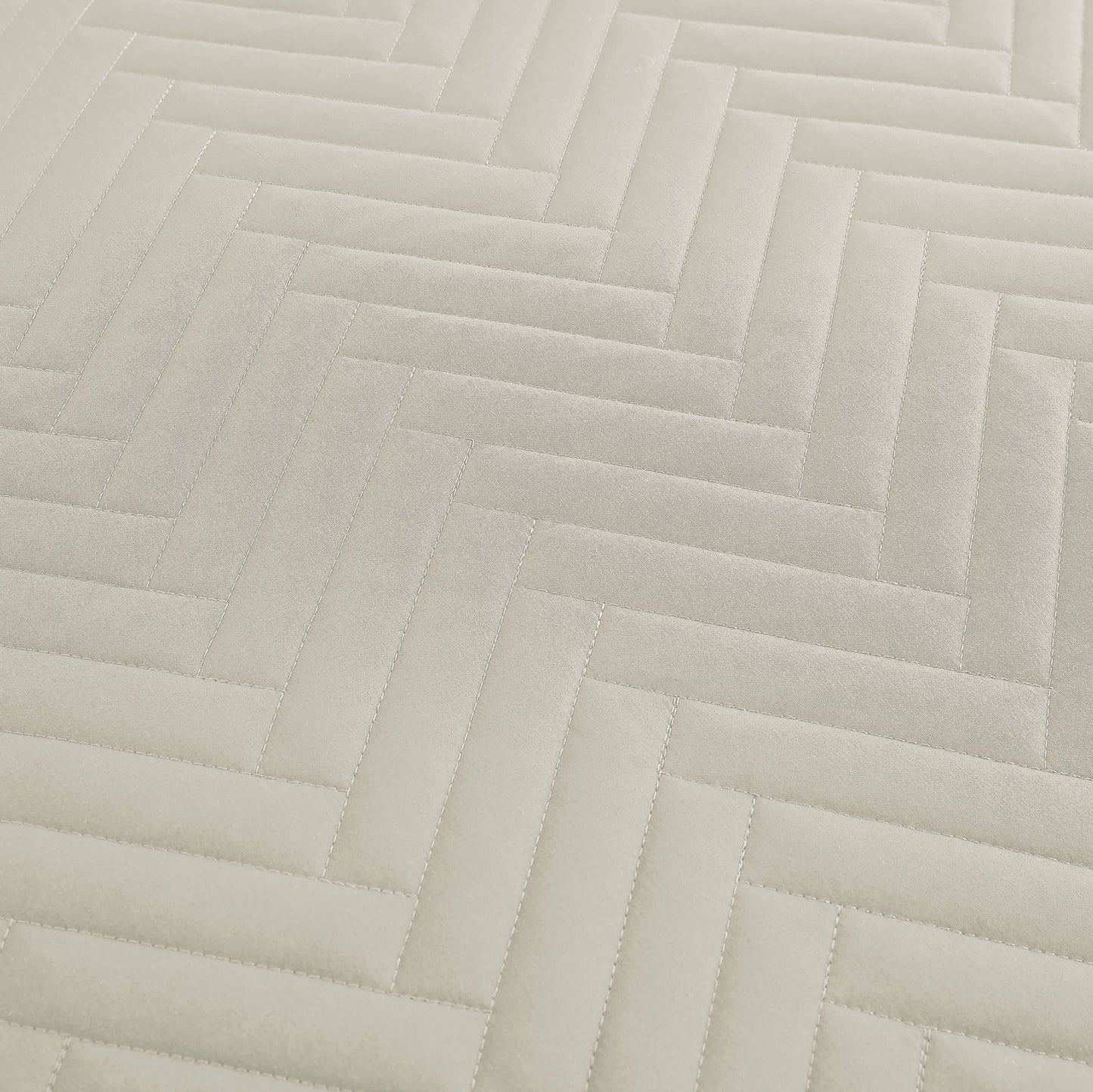 Chevron Alabaster-