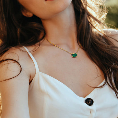 5 CT TGW Malachite Necklace With Chain Yellow Silver Length (inches): 17