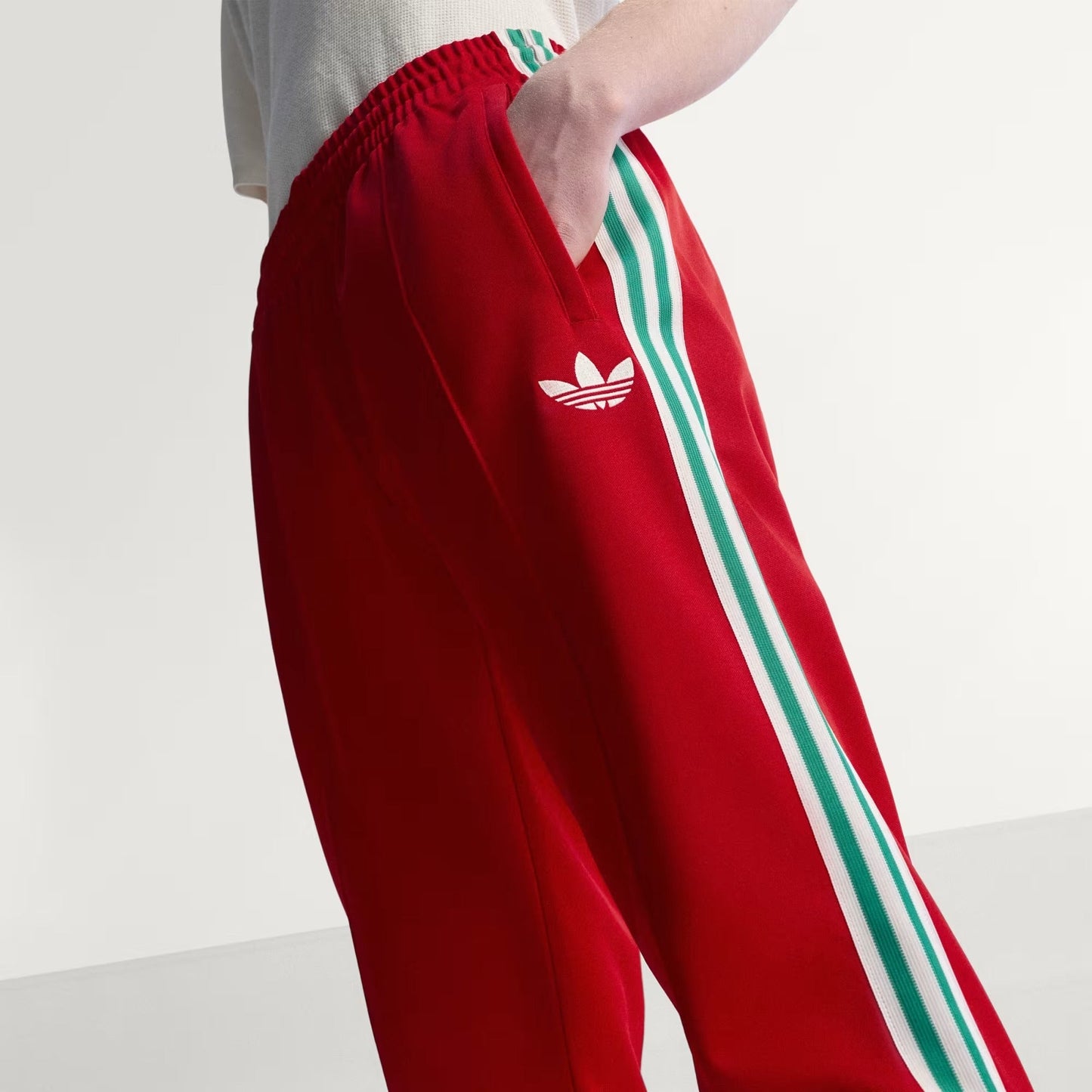 [ka8564] Mens Adidas Faw Wales 150 Years Anniversary Track Pants - Vivred