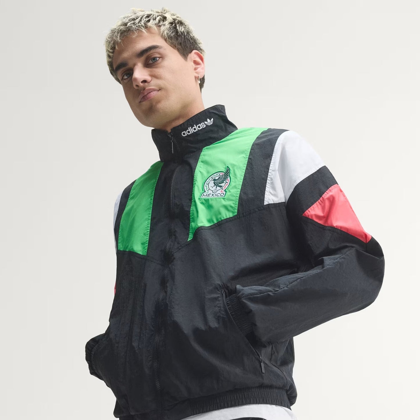 [kg2572] Mens Adidas Mexico Eqt Track Top - Black