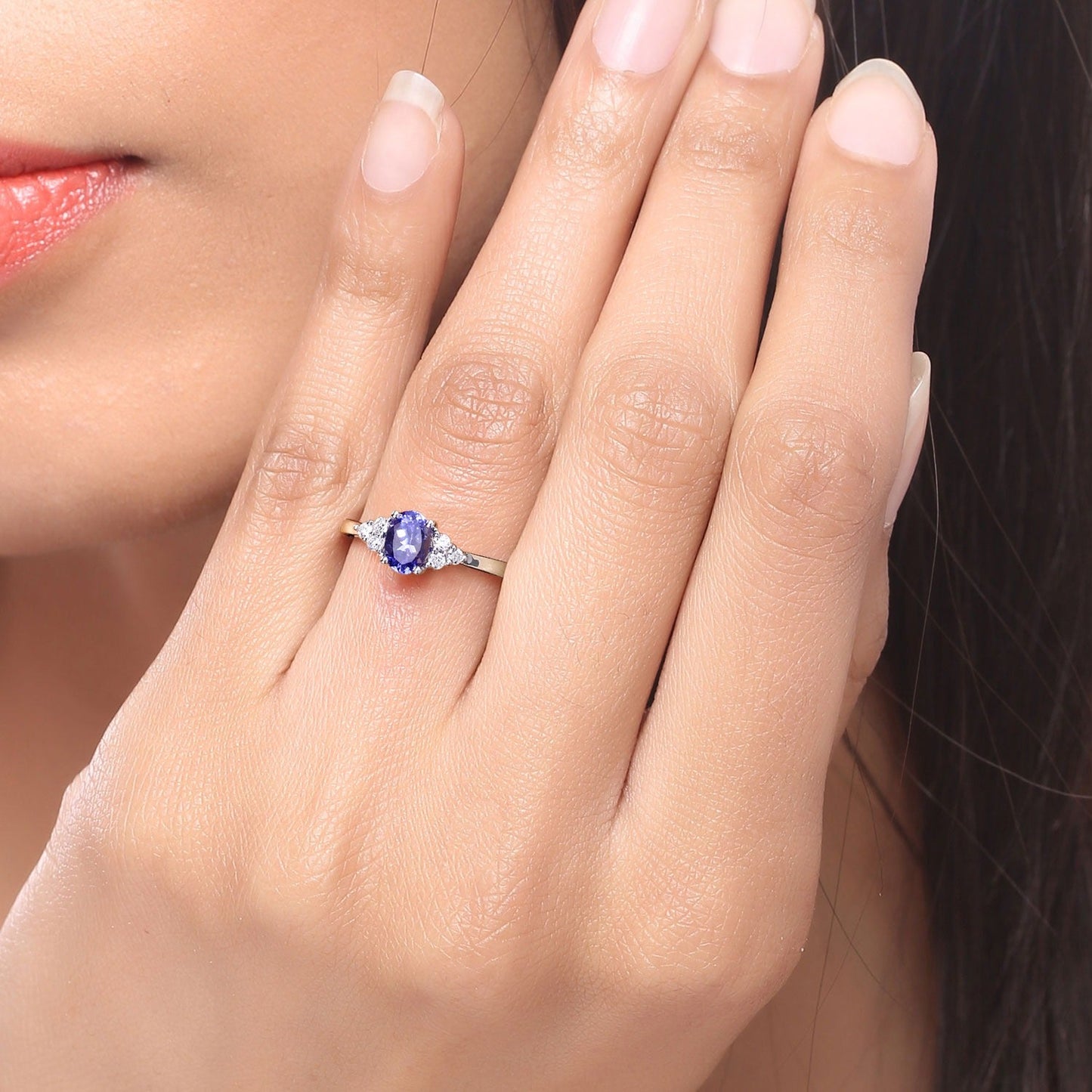 0.75 Ct Oval Violet Tanzanite and Lab Diamond Prong Silver Cocktail Ring