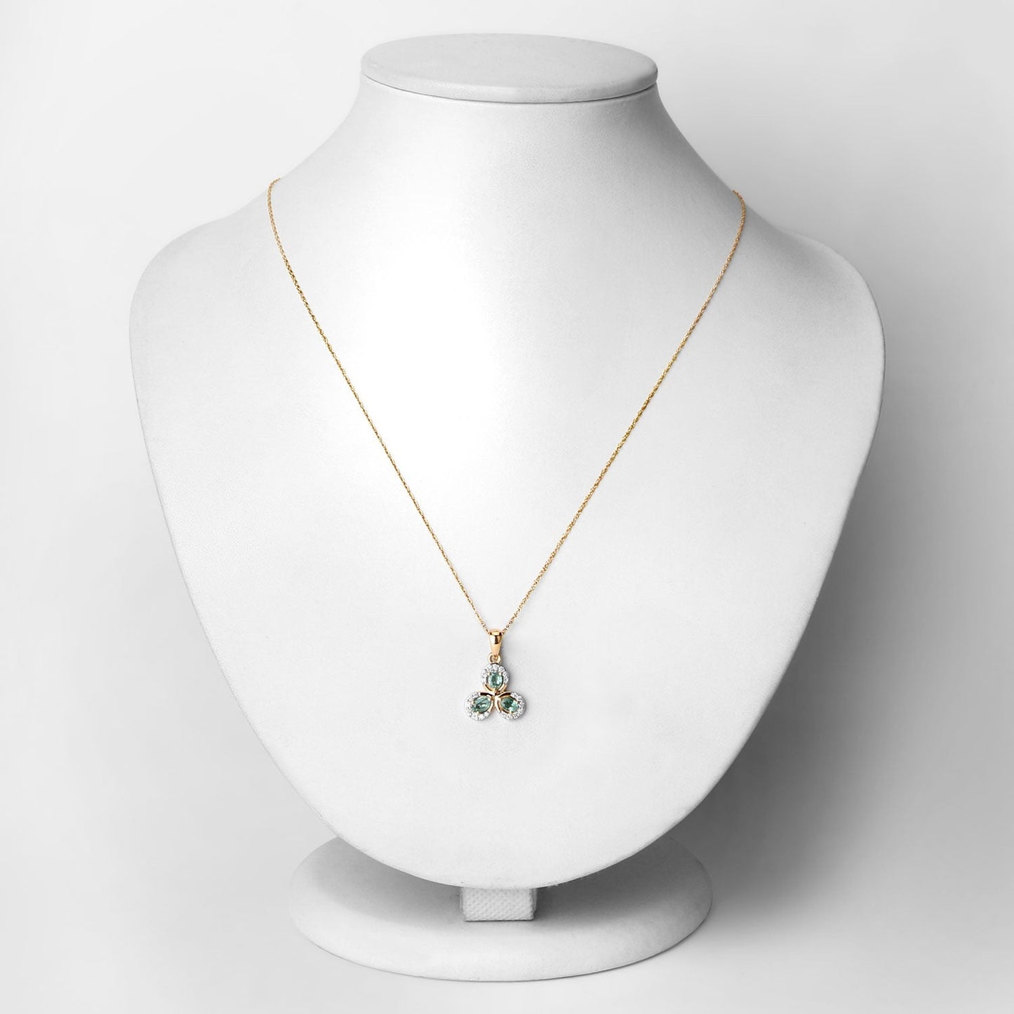 0.55 Ct Genuine Oval Alexandrite and Diamond 18K Yellow Gold Floral Pendant