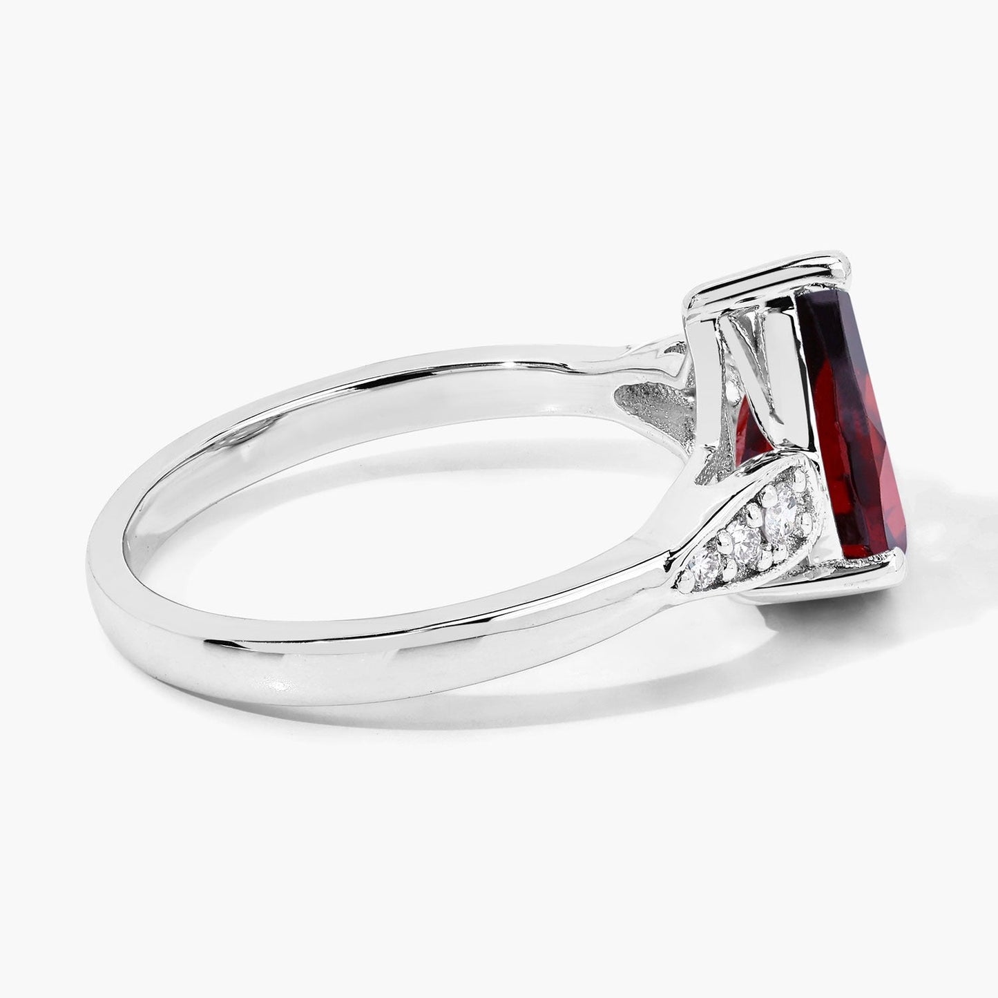 2.45 Ct Pear Red Mozambique Garnet & Lab Diamond Prong Silver Cocktail Ring
