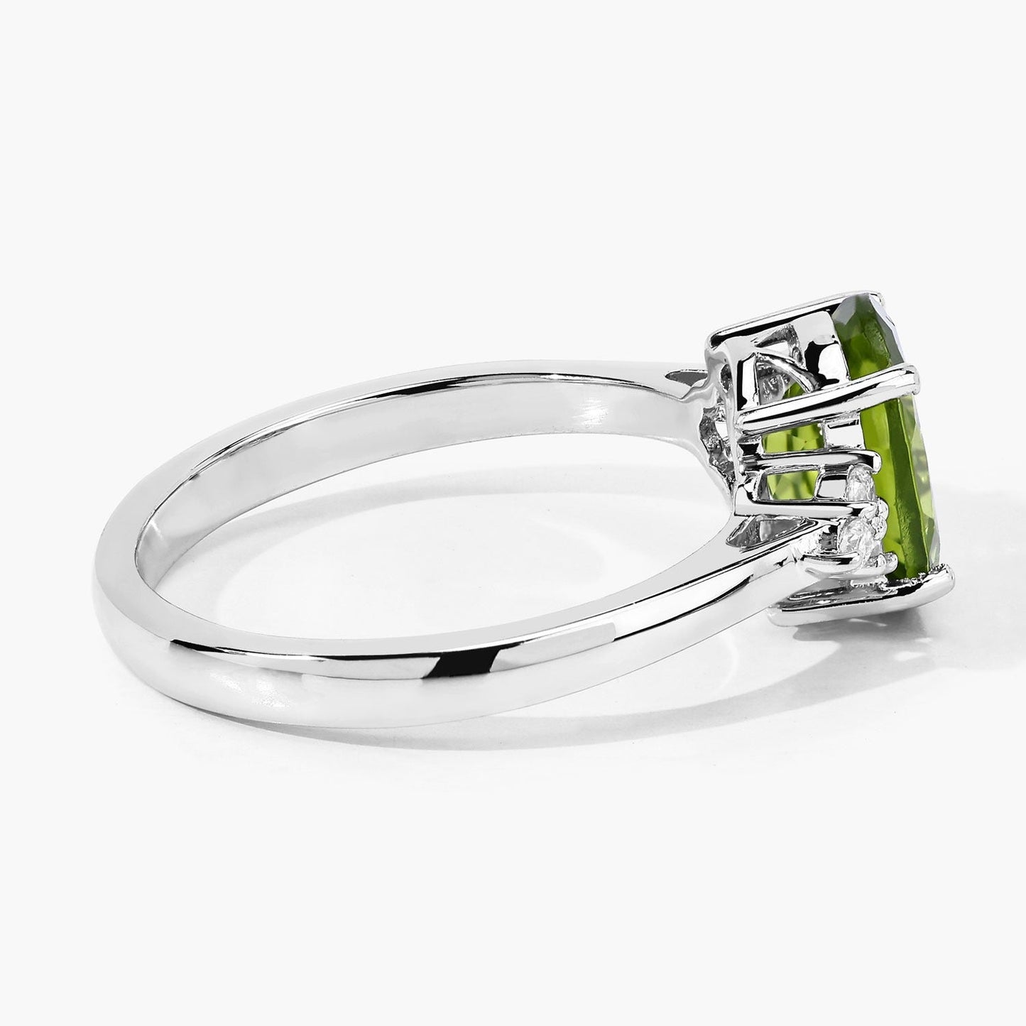 1.70 Ct Oval Green Peridot and Lab Diamond Prong Silver Cocktail Ring