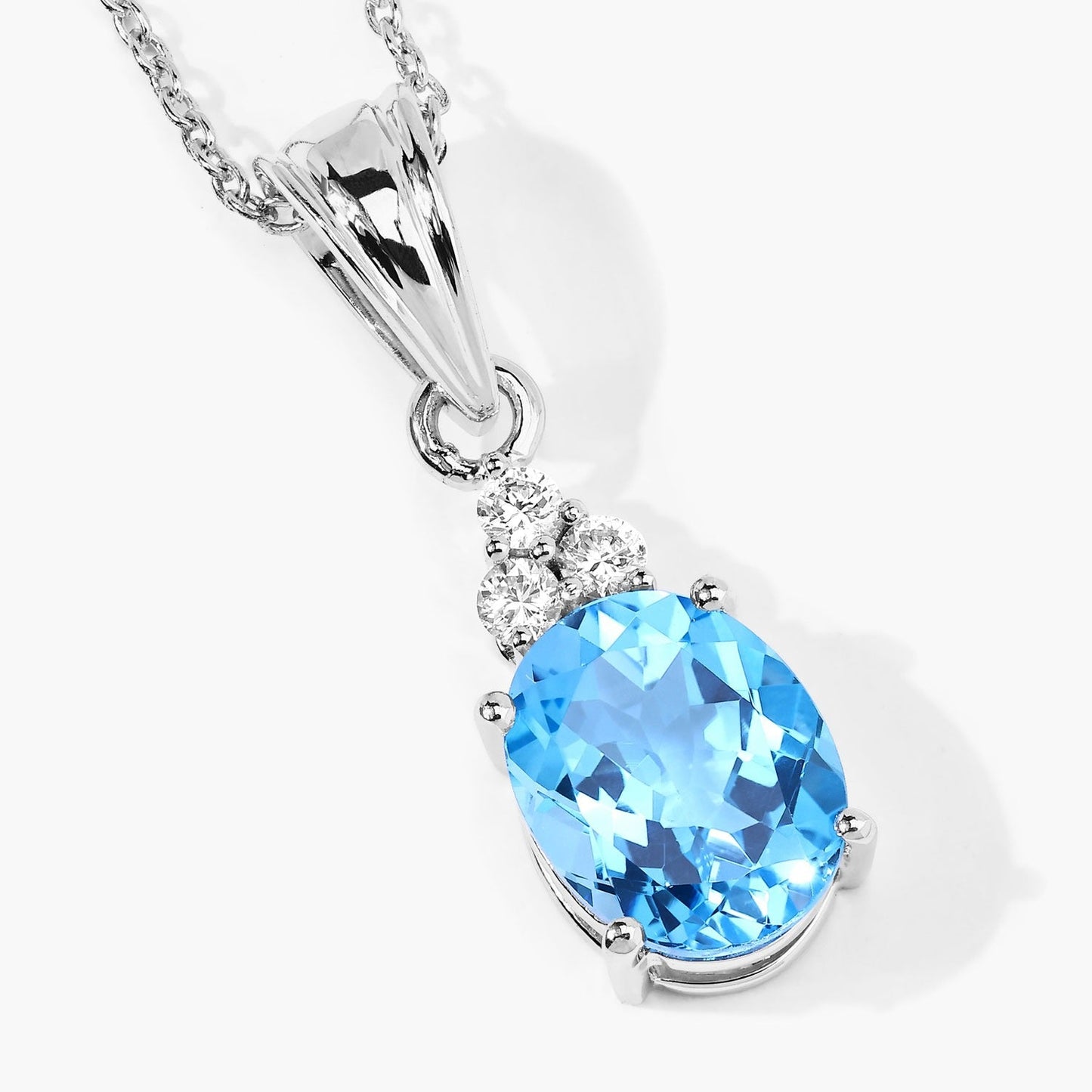 2.55 Ct oval Swiss Blue Topaz and Lab Diamond prong Silver Cocktail pendant Necklace