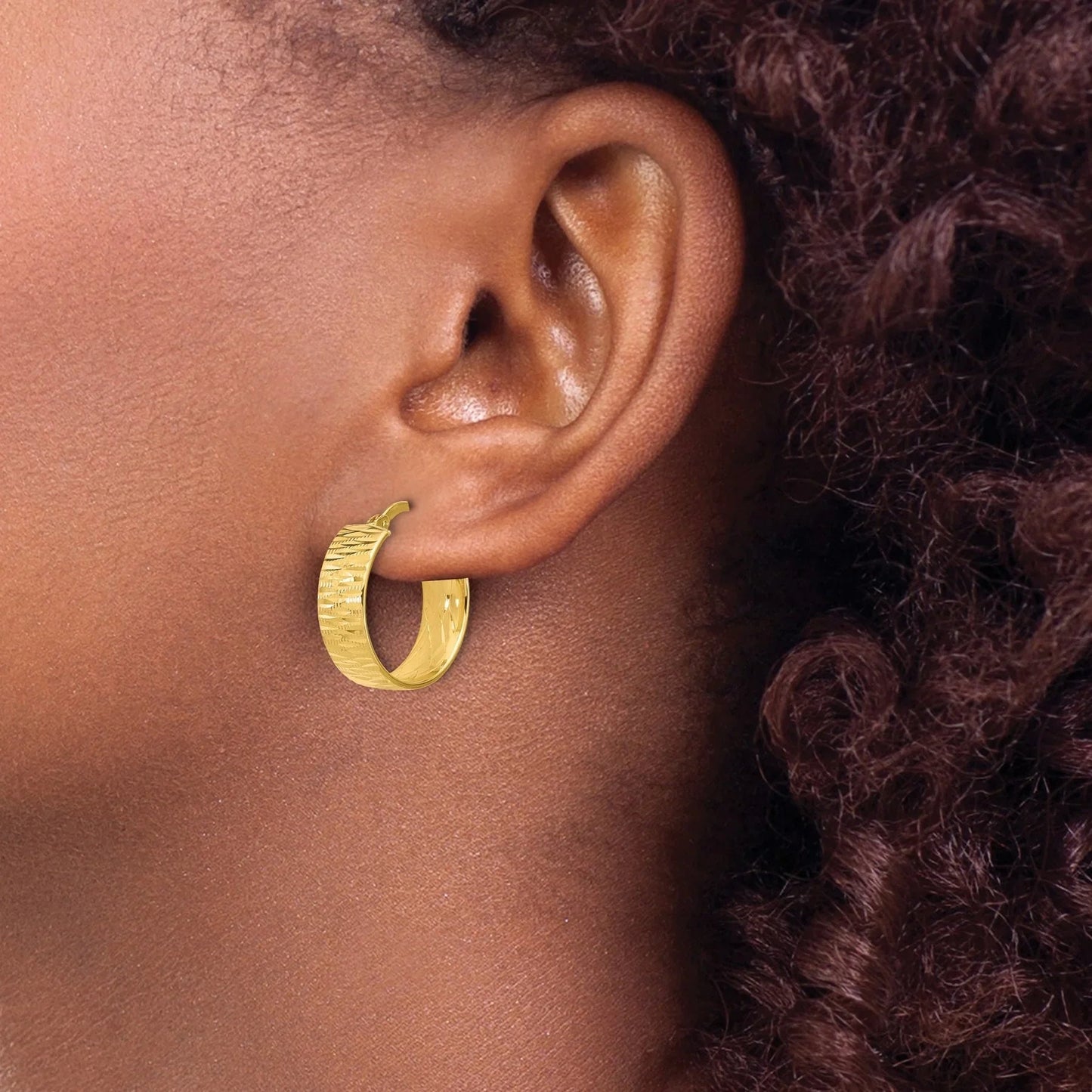 14K Gold Lightweight Round Hoops Earrings