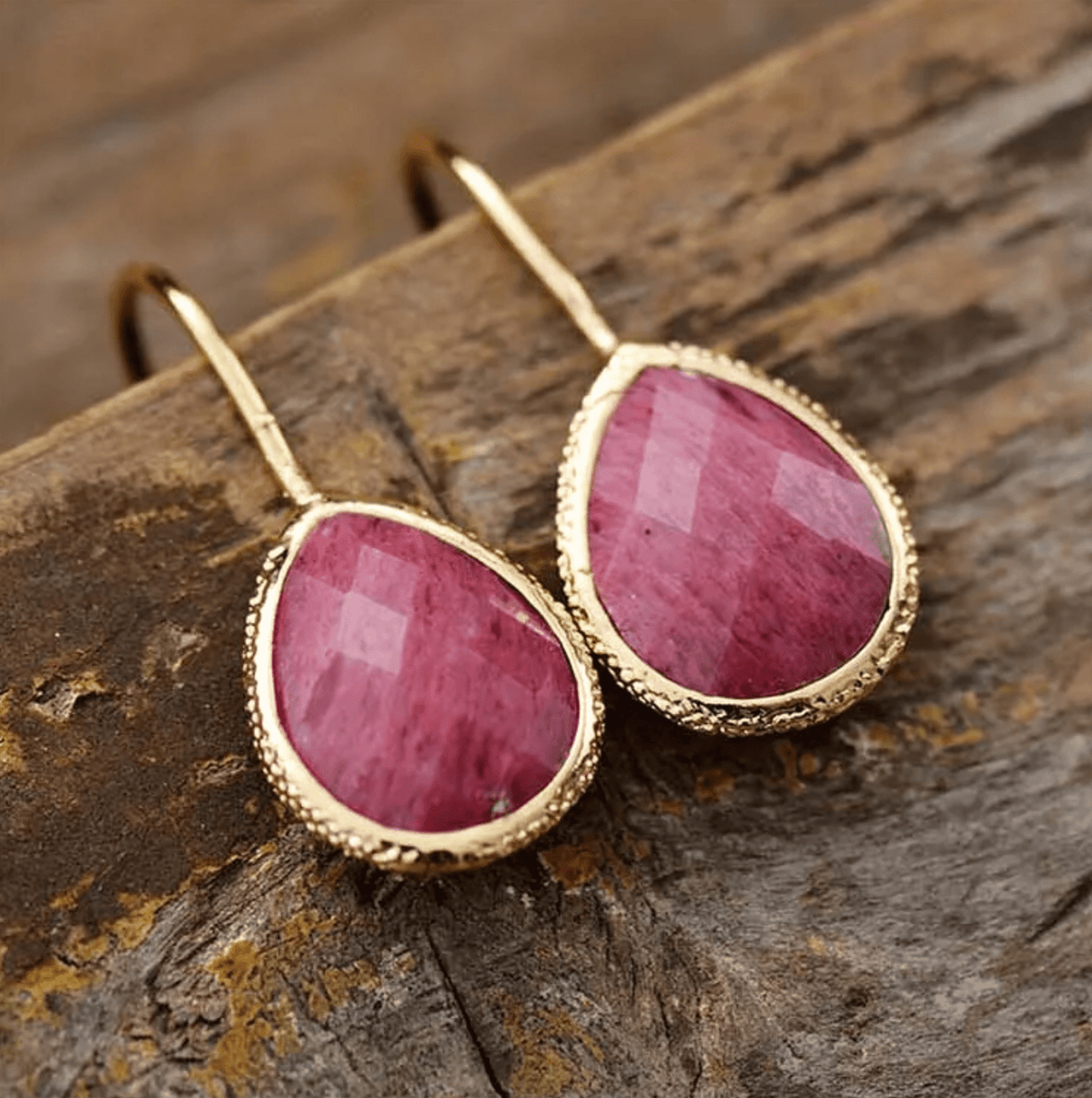 Pink / Goldtone-